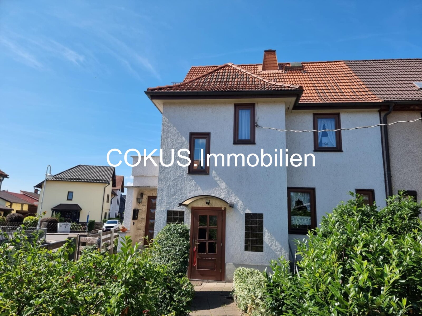 🌿 Doppelhaushälfte mit zusätzl. 840 m² Baugrundstück & Herz fürs Handwerk
