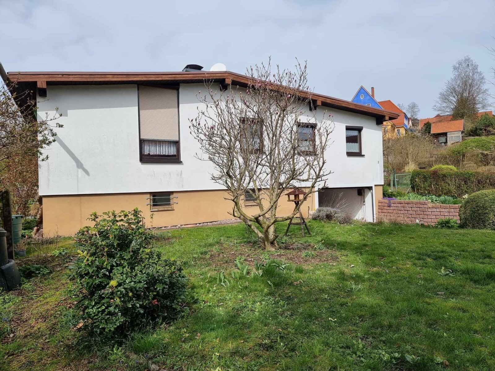 Bungalow mit Gartenparadies & Tiefgarage – ebenerdiges Wohngefühl auf einem Niveau