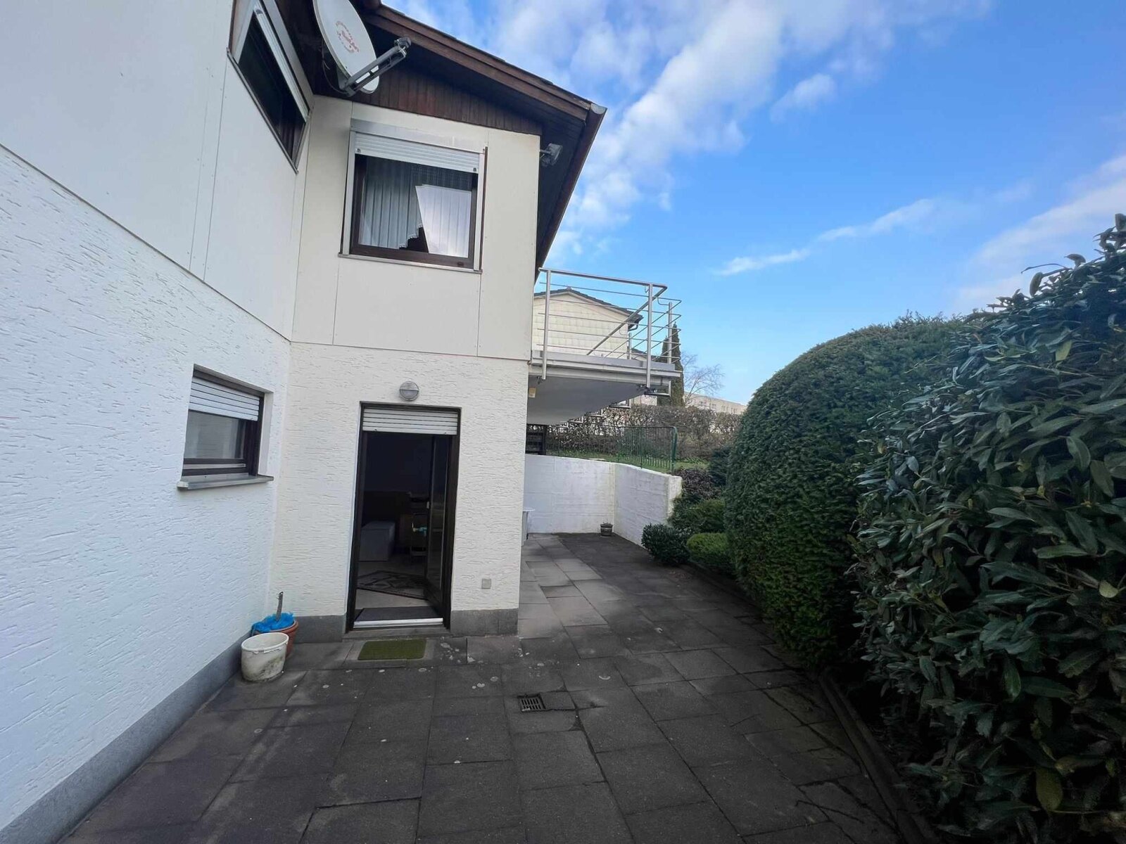 Einfamilienhaus mit Balkon, Garage & Einliegeroption – Ruhige Lage in Brakel