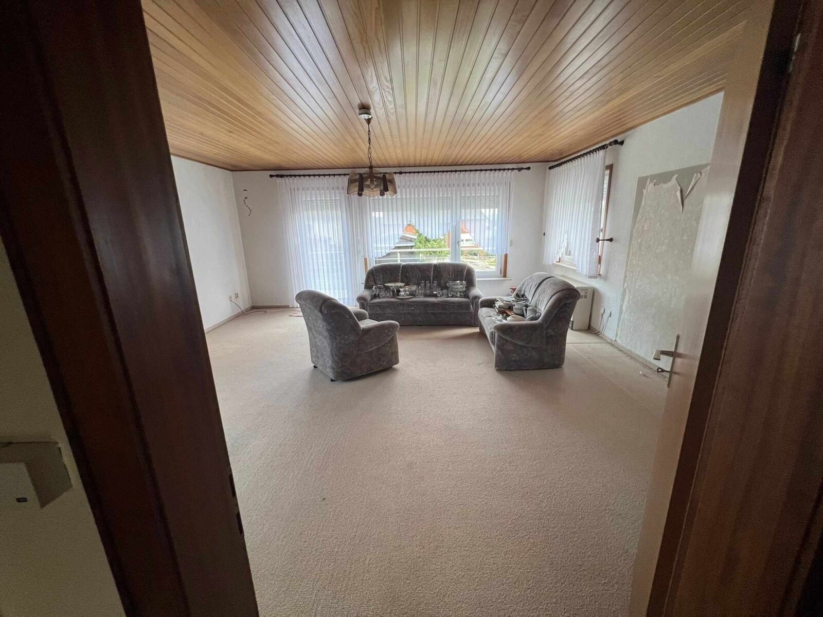 Einfamilienhaus mit Balkon, Garage & Einliegeroption – Ruhige Lage in Brakel