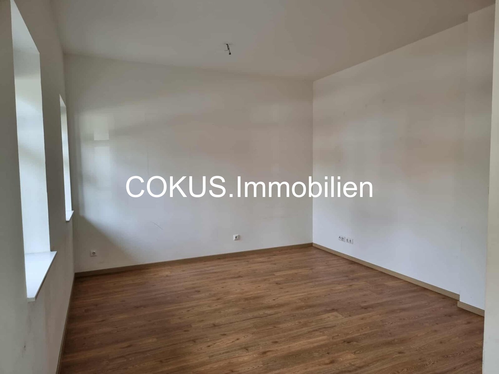 City - 3,5 Raum Whng., Stellplatz nach Verfügbarkeit