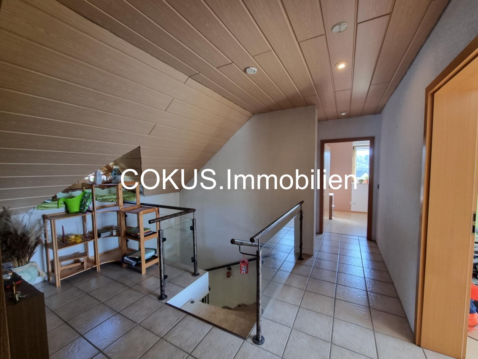 EFH mit Sonnenhoflage und Doppelgarage – Wohlfühloase mit Panoramablick