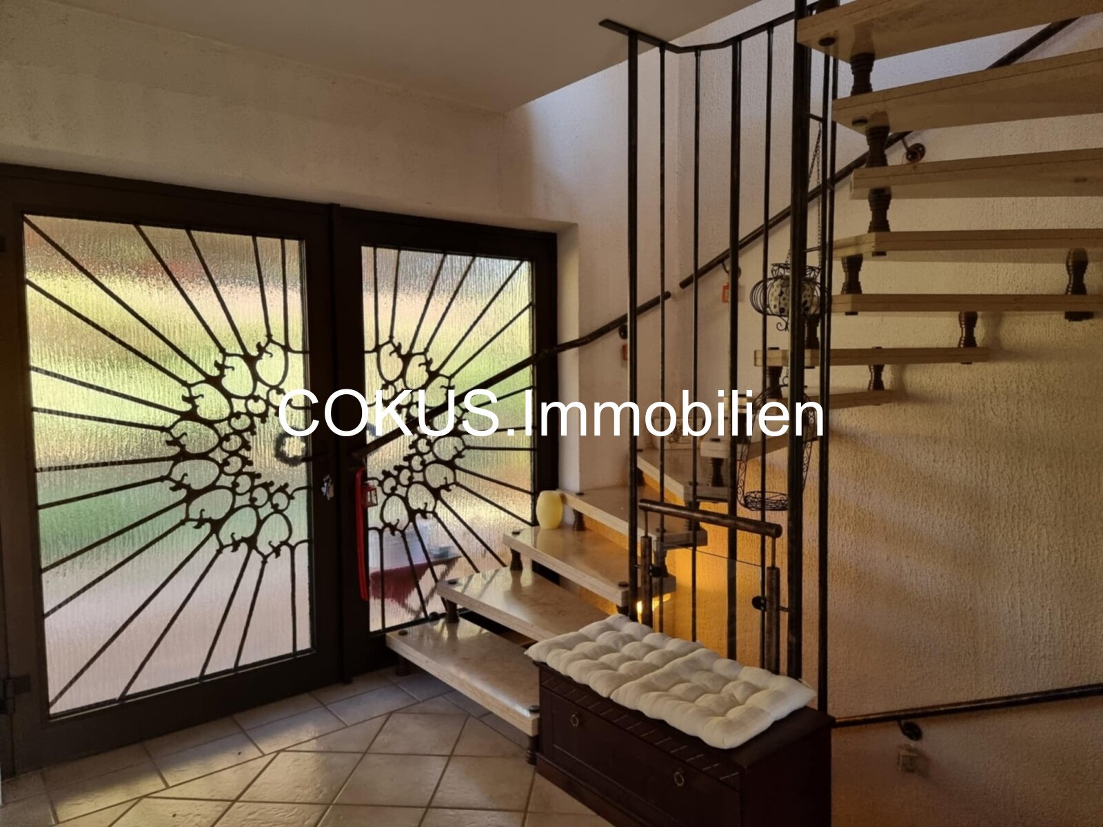 EFH mit Sonnenhoflage und Doppelgarage – Wohlfühloase mit Panoramablick