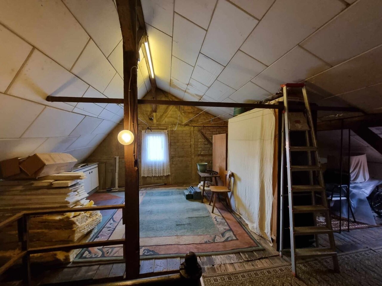 🏠 Platzwunder mit Potenzial – 5-Zimmer‑Reihenendhaus in idyllischem Winzgrundstück