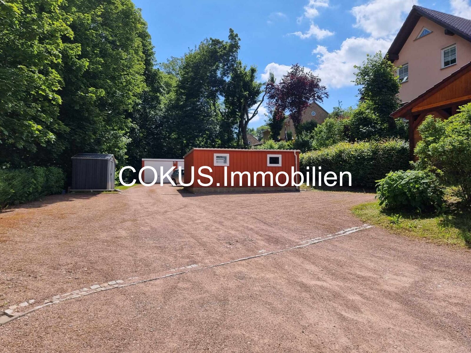 Mehrfamilienhaus mit historischem Flair und modernem Wohnkomfort als Anlageobjekt