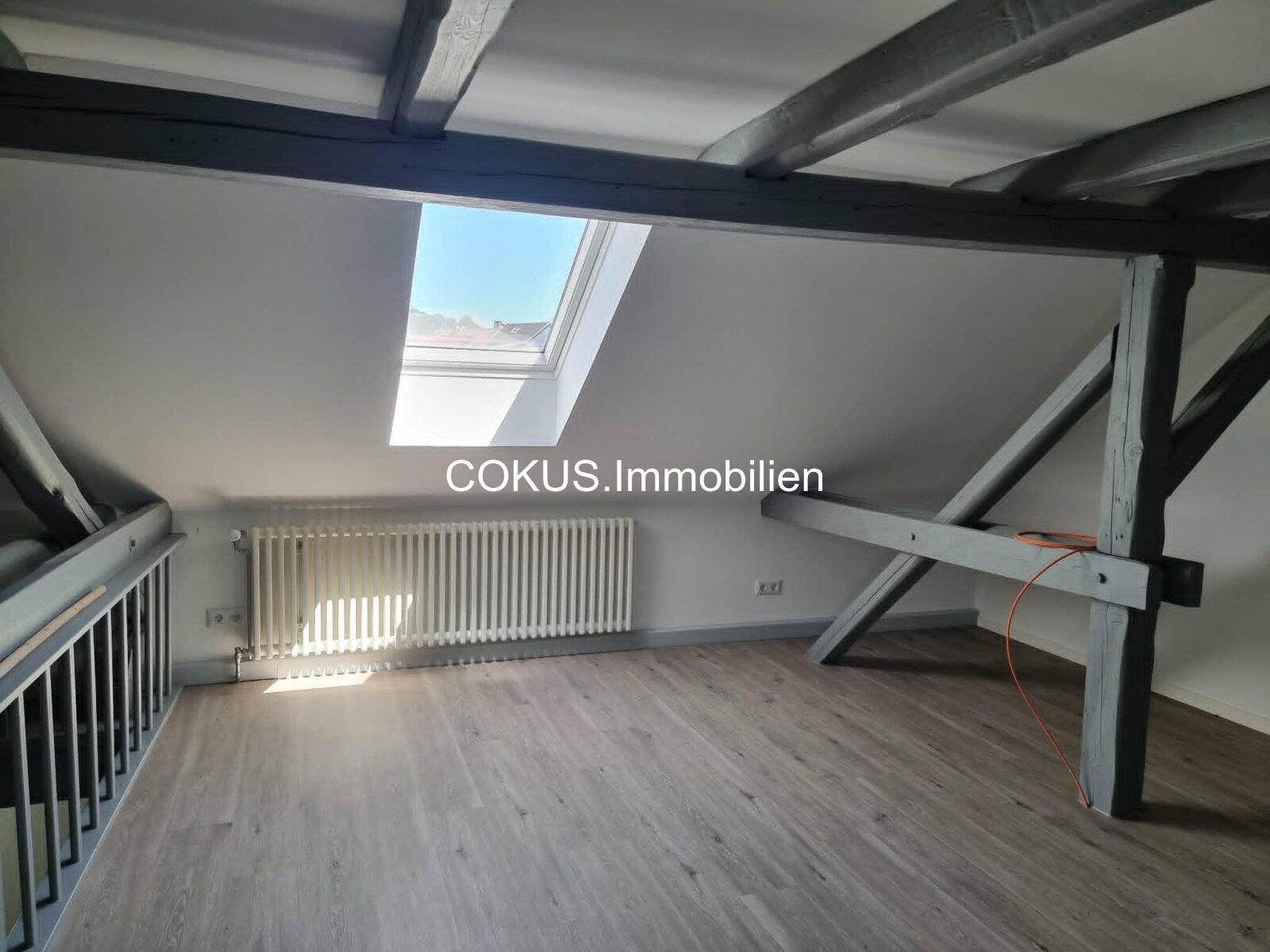 Altbau‑Charme, der dich jeden Tag abholt: Fachwerk & Dachgeschoss‑Feeling