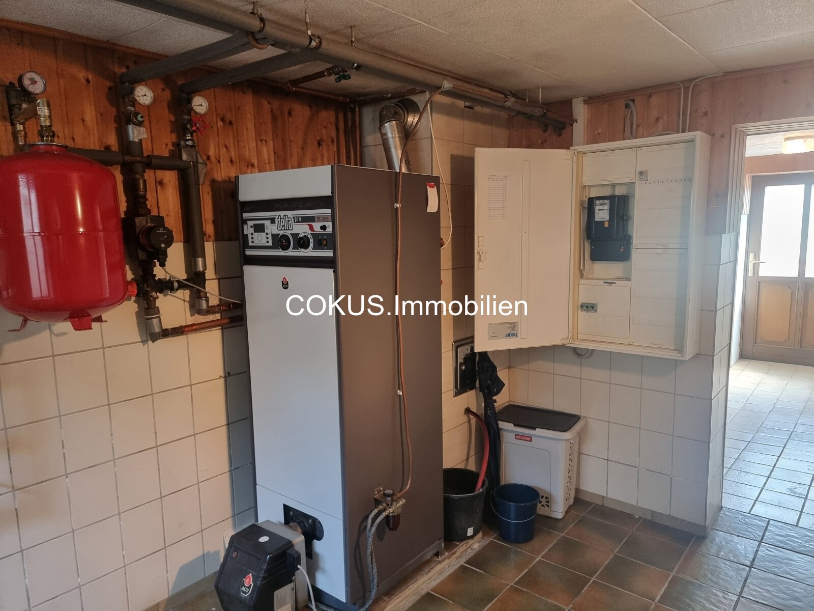 🏡 Freistehendes Einfamilienhaus mit Wintergarten – neues Bad, Keller, 586 m² eigener Grund