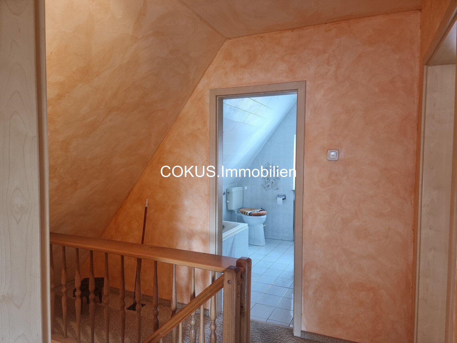 🏡 Freistehendes Einfamilienhaus mit Wintergarten – neues Bad, Keller, 586 m² eigener Grund