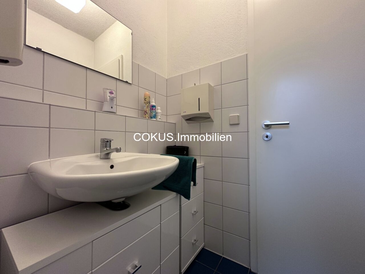 WC WC