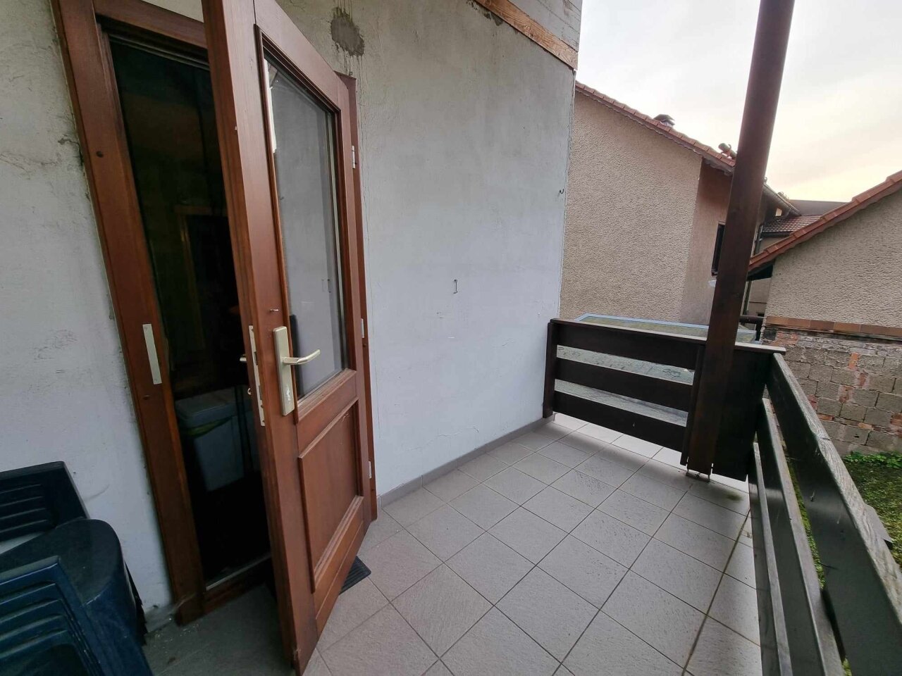 Balkon überdacht im OG Küchenzugang Balkon überdacht im OG Küchenzugang