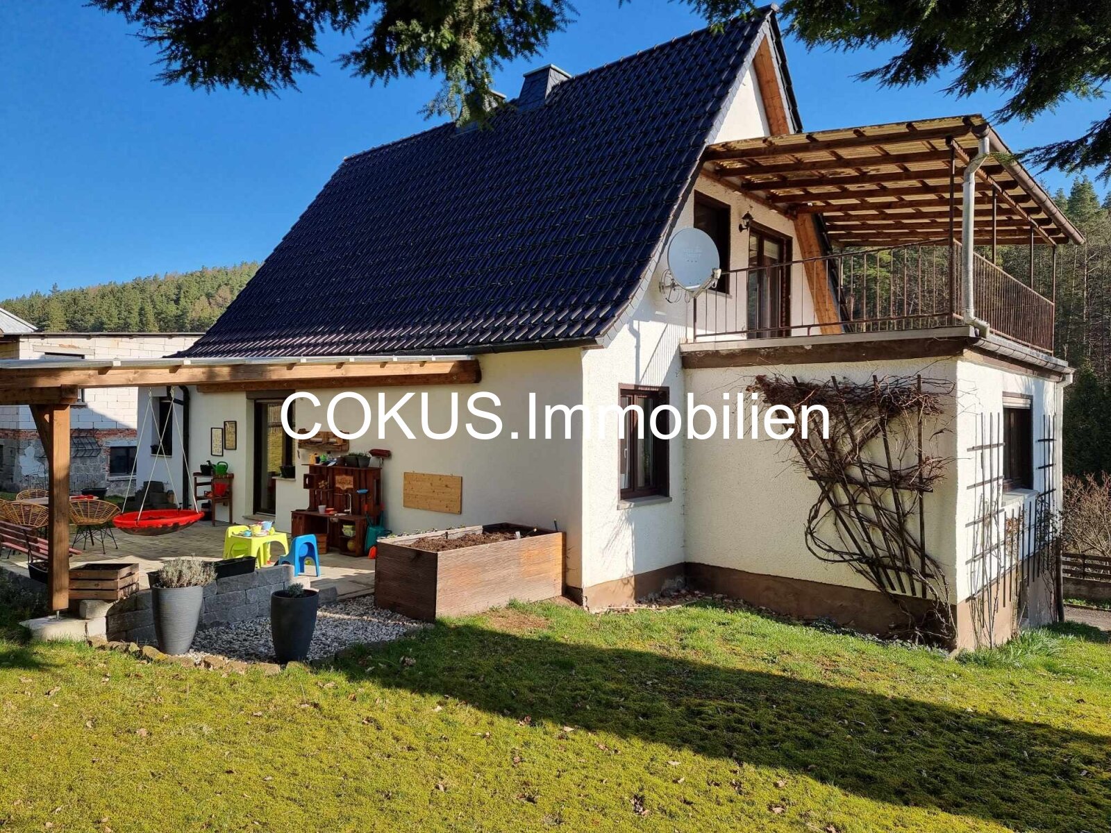 Haus von hinten rechts Haus von hinten rechts