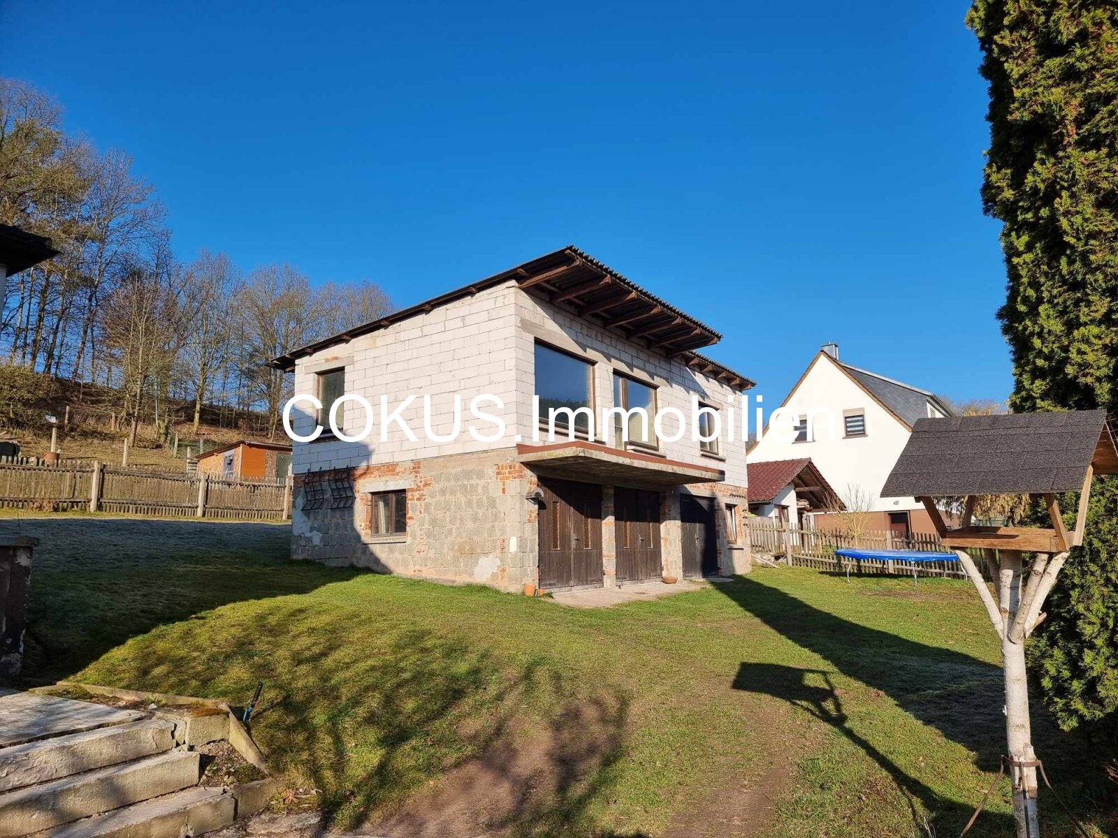 Nebengelass Rohbau mit 3x Garage Nebengelass Rohbau mit 3x Garage