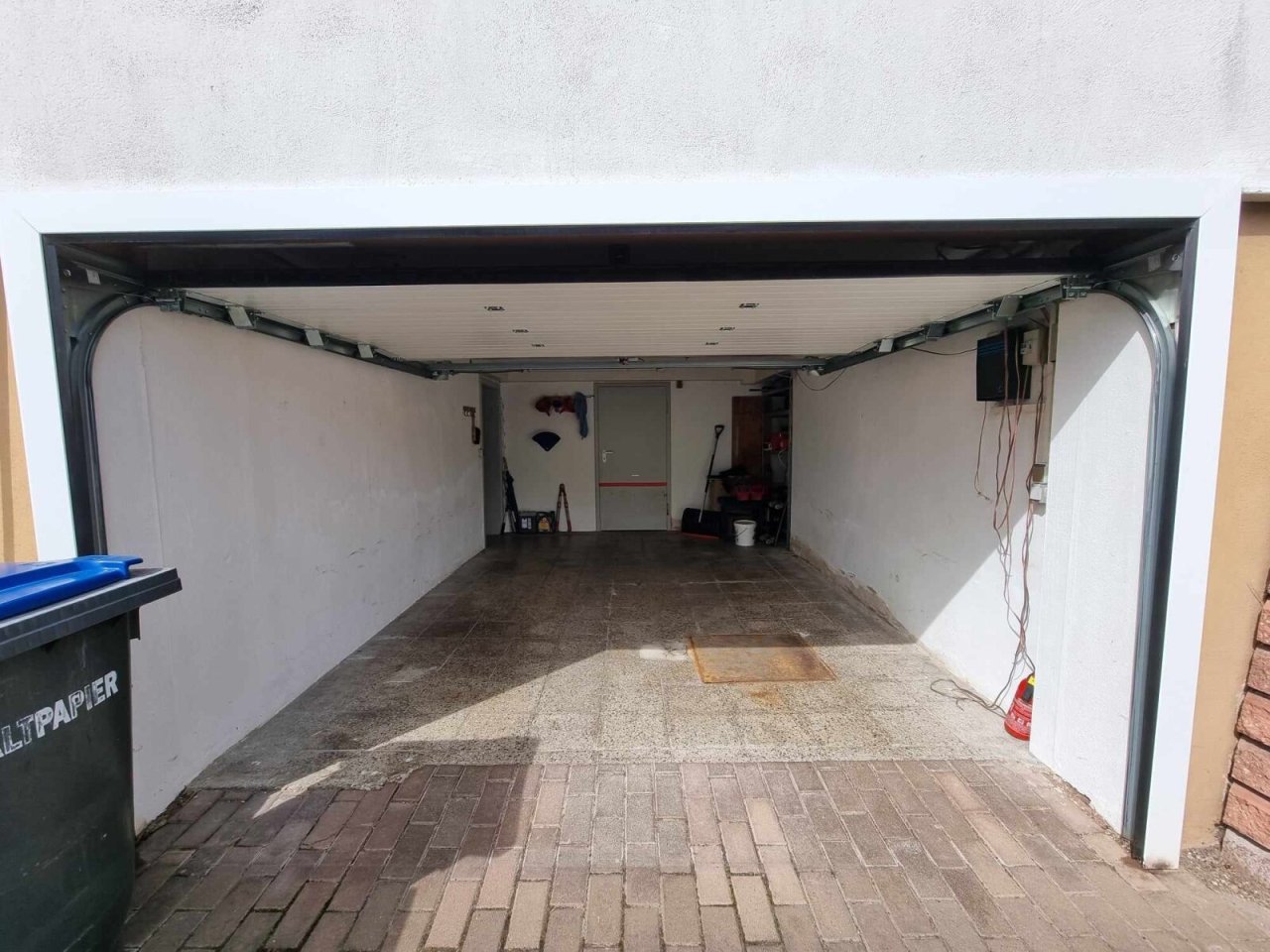 Kellergarage Kellergarage