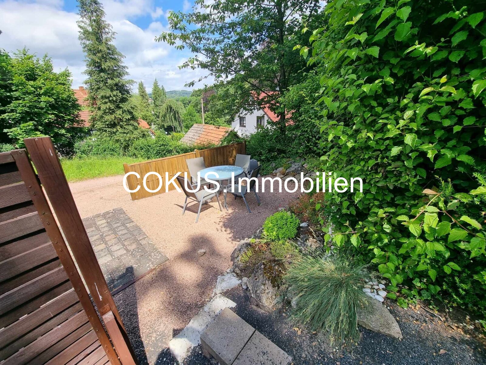 Sitzecke im Gartenbereich Sitzecke im Gartenbereich