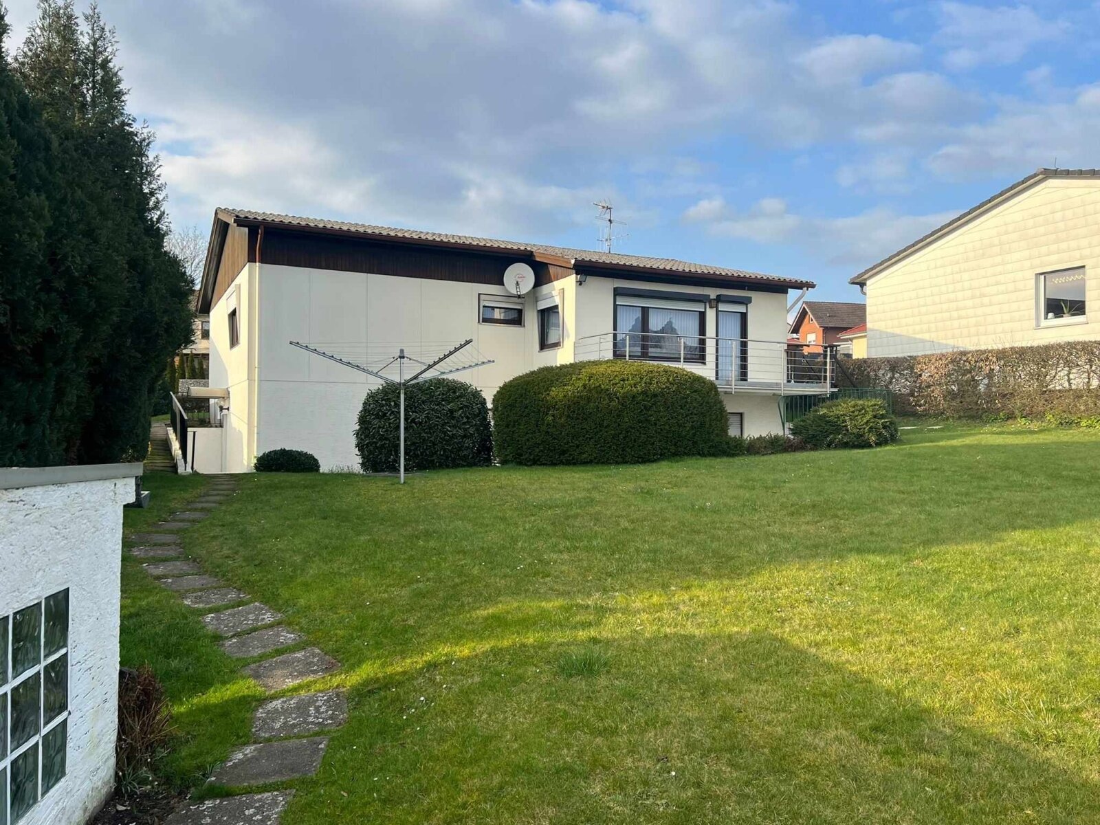 Gartenbereich zum Haus Gartenbereich zum Haus