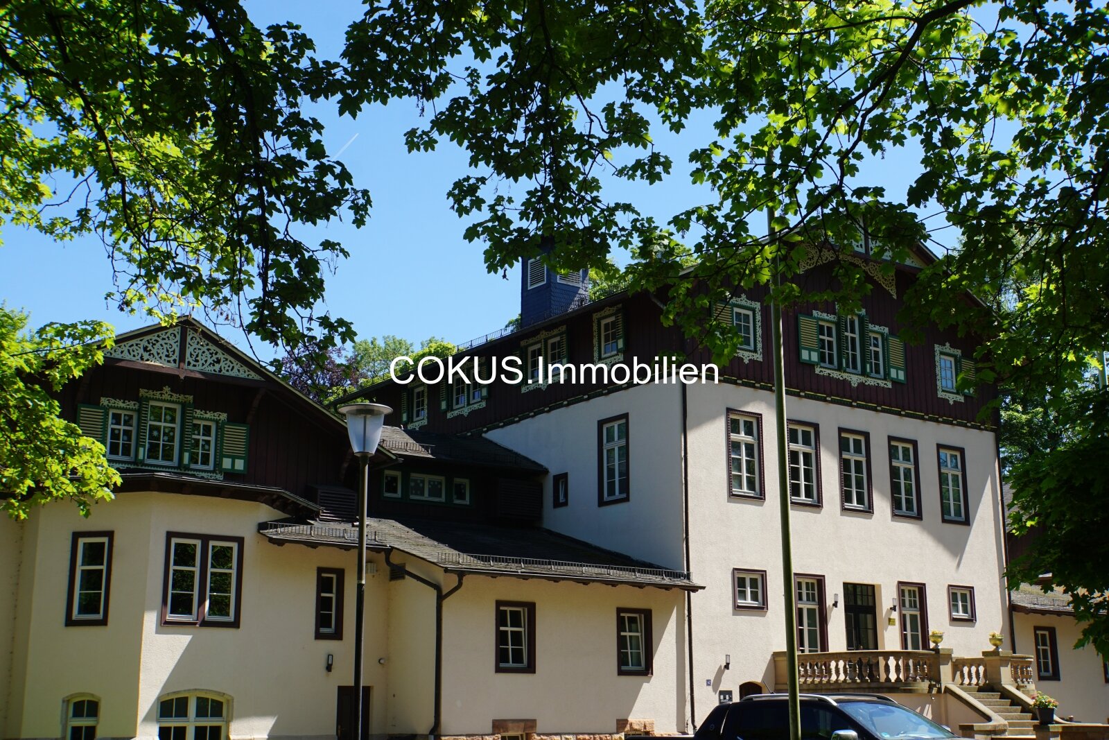 Schloss Sinnershausen in direkter Nachbarschaft