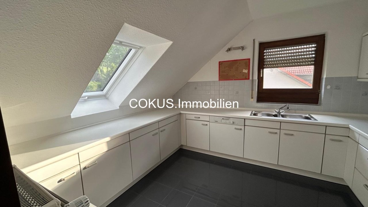 11 - Kueche mit Dachfenster ueber der Arbeitsflaeche 11 - Kueche mit Dachfenster ueber der Arbeitsflaeche