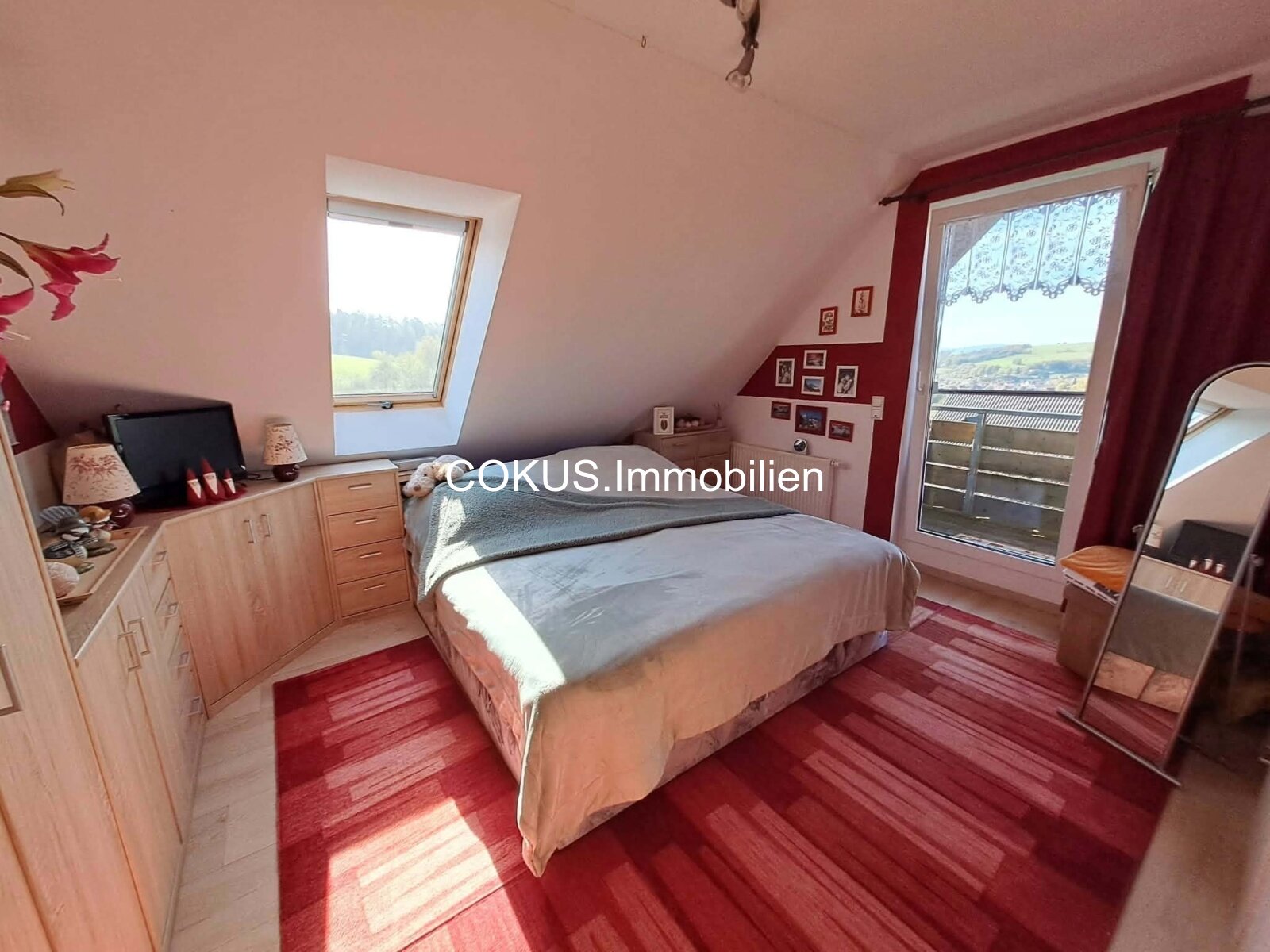 Schlafzimmer im Dachgeschoss Schlafzimmer im Dachgeschoss