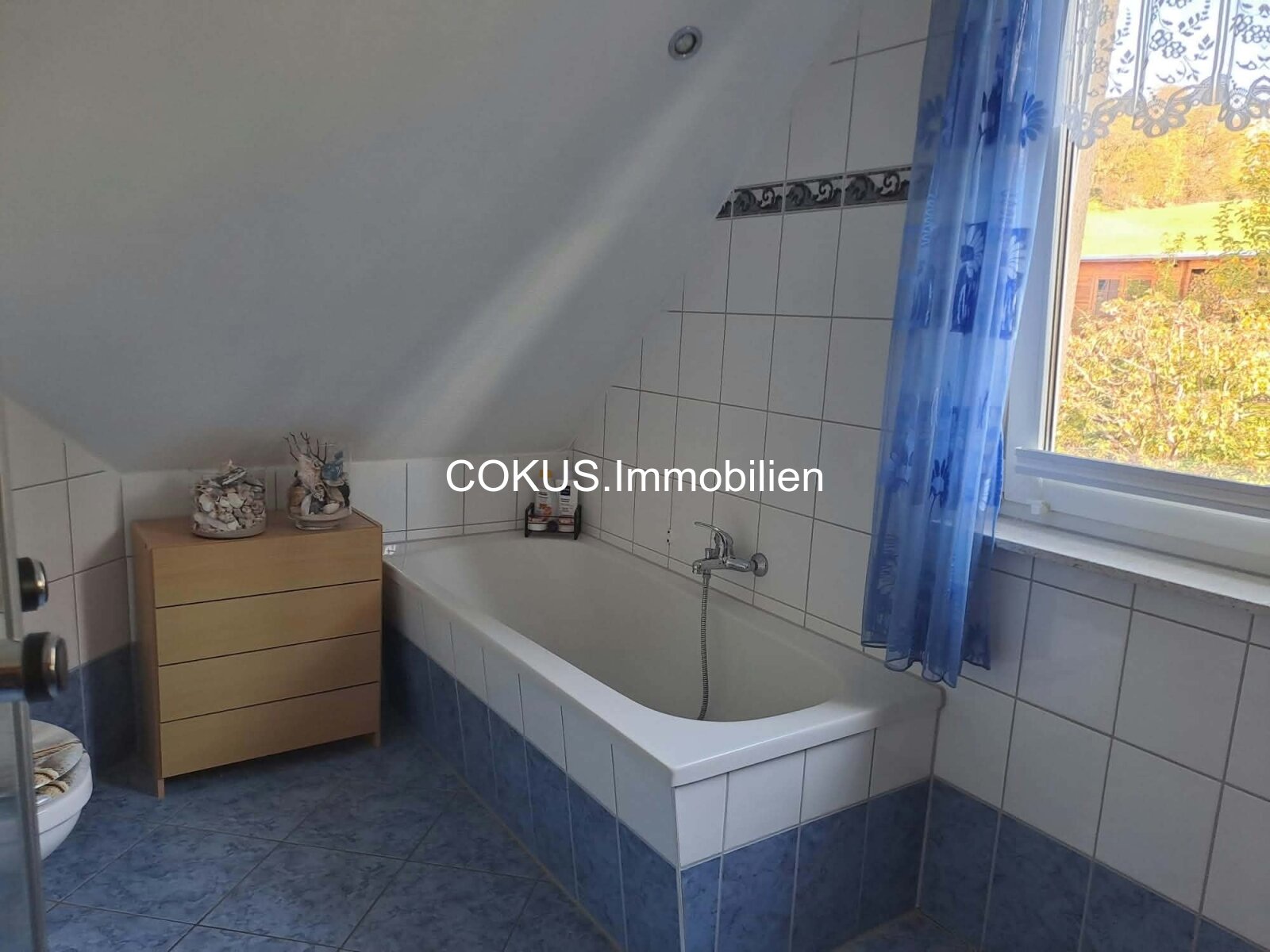 Badewanne im Bad - DG Badewanne im Bad - DG